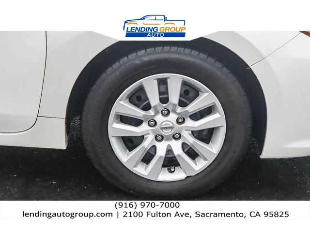 SEMINUEVOS NISSAN Altima at Lending Group Auto in Sacramento