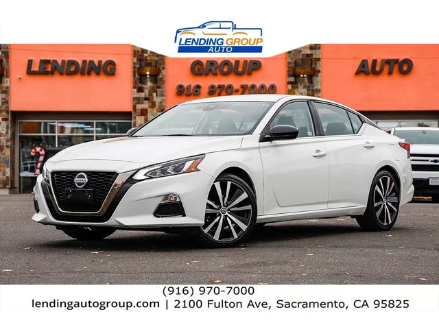 SEMINUEVOS NISSAN Altima at Lending Group Auto in Sacramento