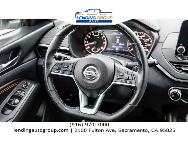SEMINUEVOS NISSAN Altima at Lending Group Auto in Sacramento