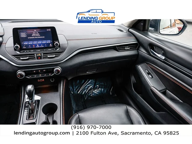 SEMINUEVOS NISSAN Altima at Lending Group Auto in Sacramento