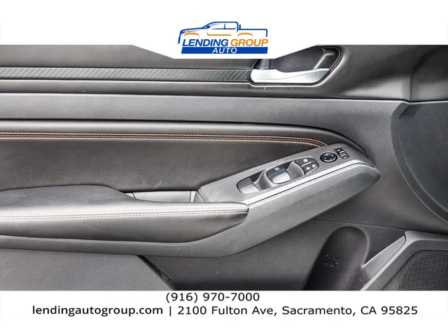 SEMINUEVOS NISSAN Altima at Lending Group Auto in Sacramento