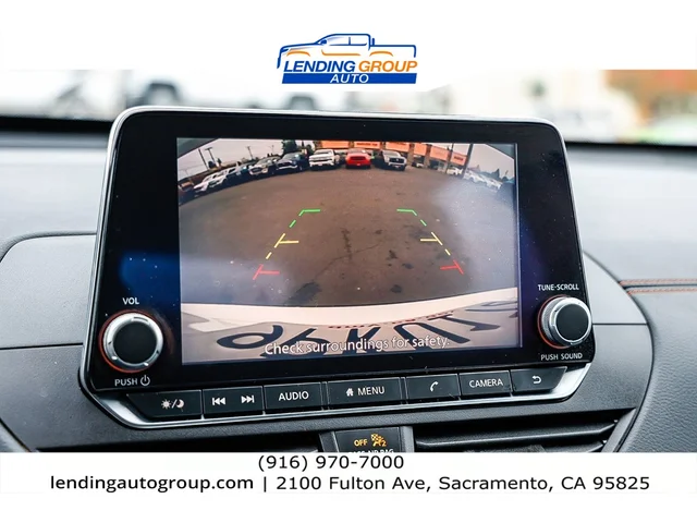 SEMINUEVOS NISSAN Altima at Lending Group Auto in Sacramento