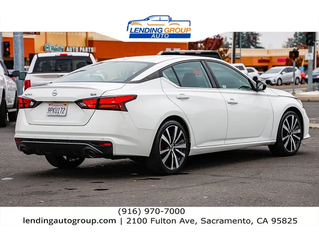 SEMINUEVOS NISSAN Altima at Lending Group Auto in Sacramento