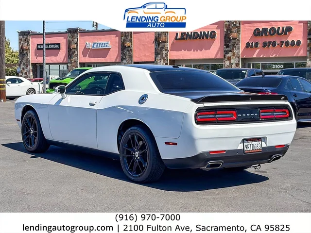 SEMINUEVOS DODGE Challenger a Estados en autogozo