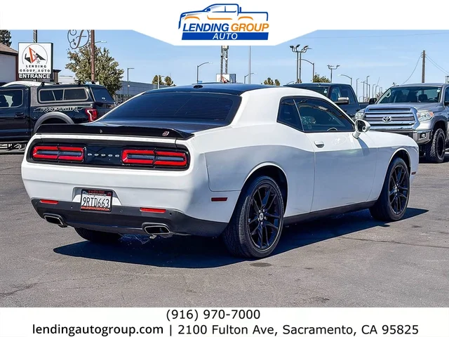 SEMINUEVOS DODGE Challenger a Estados en autogozo