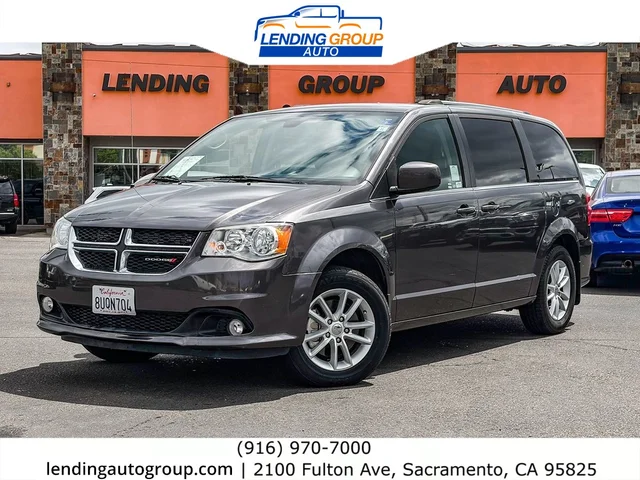 SEMINUEVOS DODGE Grand Caravan at Lending Group Auto in Sacramento