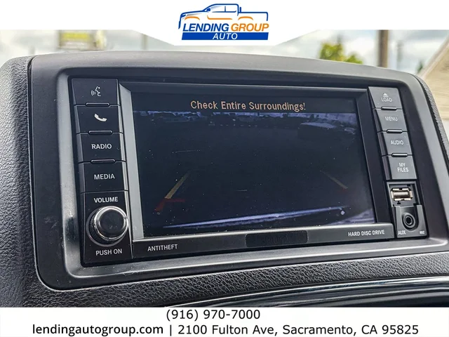 SEMINUEVOS DODGE Grand Caravan at Lending Group Auto in Sacramento