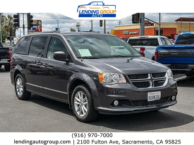 SEMINUEVOS DODGE Grand Caravan at Lending Group Auto in Sacramento