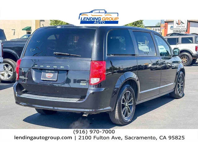 SEMINUEVOS DODGE Grand Caravan at Lending Group Auto in Sacramento