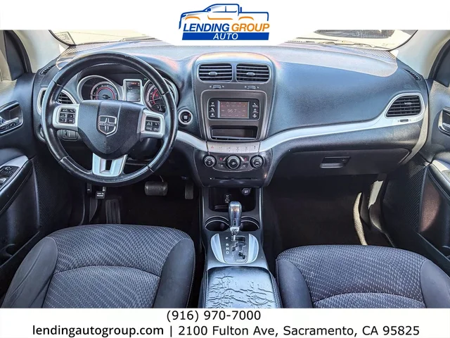 SEMINUEVOS DODGE Journey at Lending Group Auto in Sacramento