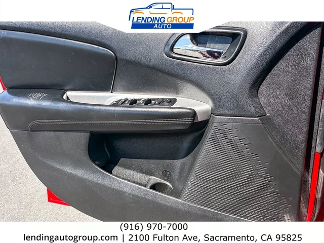 SEMINUEVOS DODGE Journey at Lending Group Auto in Sacramento