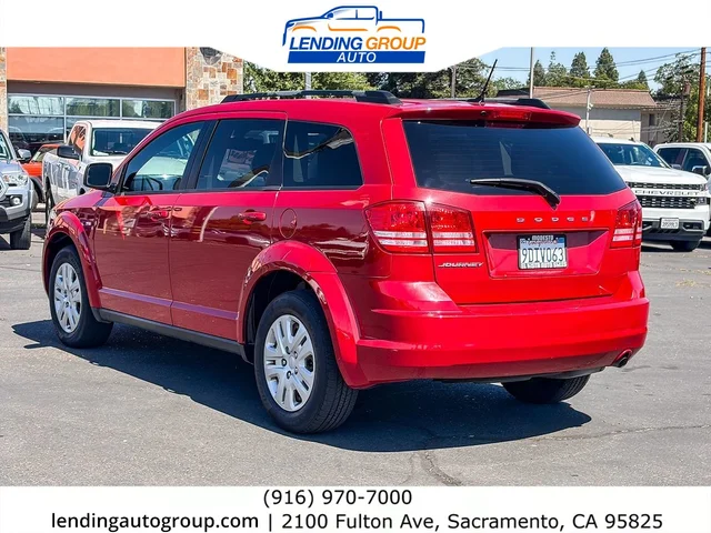 SEMINUEVOS DODGE Journey at Lending Group Auto in Sacramento