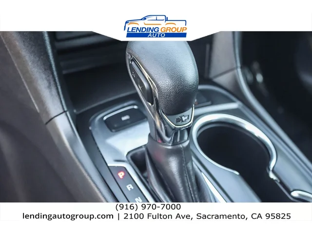 SEMINUEVOS CHEVROLET Equinox at Lending Group Auto in Sacramento