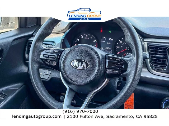 SEMINUEVOS KIA Rio at Lending Group Auto in Sacramento