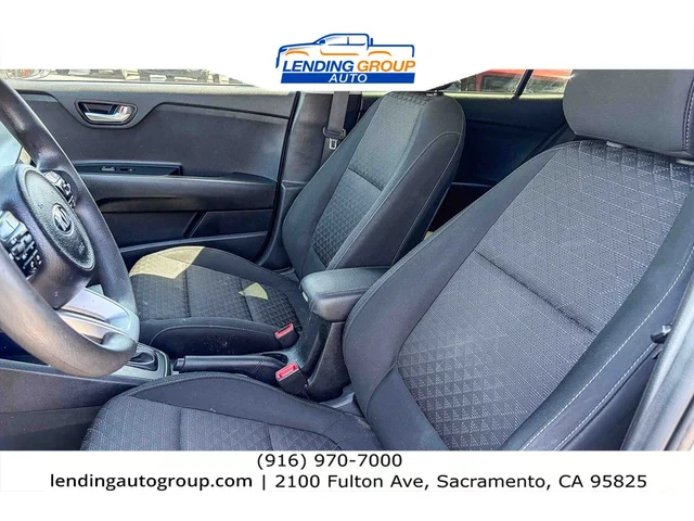 SEMINUEVOS KIA Rio at Lending Group Auto in Sacramento