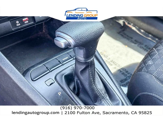 SEMINUEVOS KIA Rio at Lending Group Auto in Sacramento