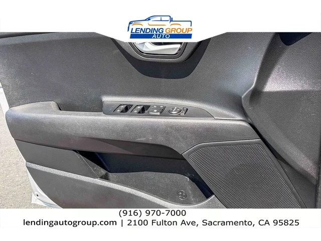 SEMINUEVOS KIA Rio at Lending Group Auto in Sacramento
