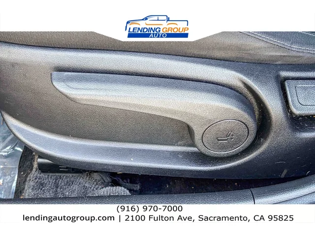 SEMINUEVOS KIA Rio at Lending Group Auto in Sacramento