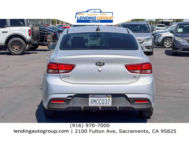 SEMINUEVOS KIA Rio at Lending Group Auto in Sacramento