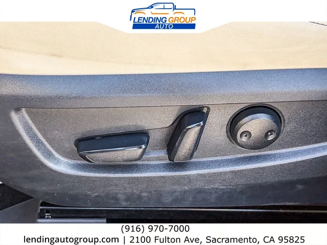 SEMINUEVOS INFINITI QX50 at Lending Group Auto in Sacramento