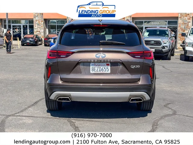 SEMINUEVOS INFINITI QX50 at Lending Group Auto in Sacramento