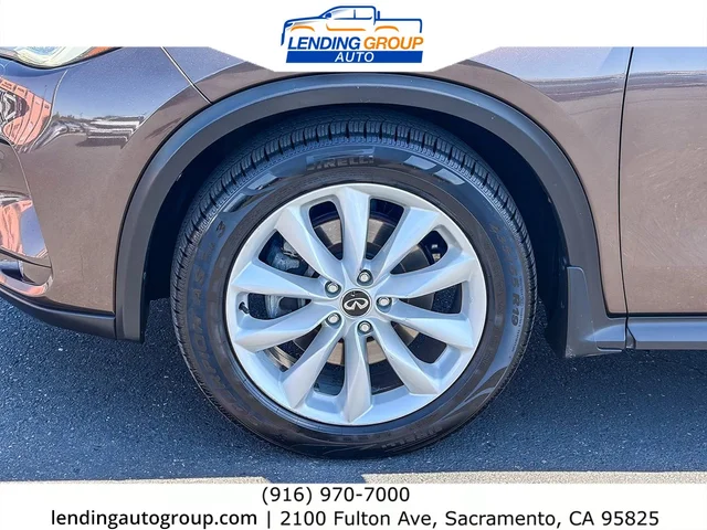 SEMINUEVOS INFINITI QX50 at Lending Group Auto in Sacramento