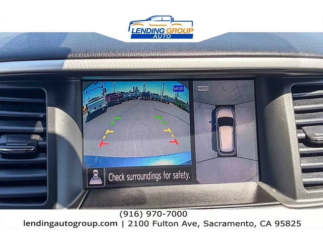 SEMINUEVOS NISSAN Pathfinder at Lending Group Auto in Sacramento