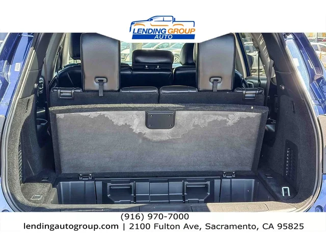 SEMINUEVOS NISSAN Pathfinder at Lending Group Auto in Sacramento