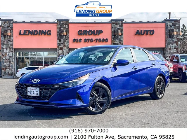 SEMINUEVOS HYUNDAI Elantra at Lending Group Auto in Sacramento
