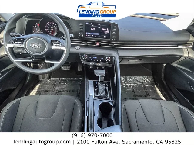 SEMINUEVOS HYUNDAI Elantra at Lending Group Auto in Sacramento