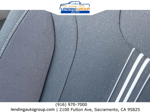 SEMINUEVOS HYUNDAI Elantra at Lending Group Auto in Sacramento