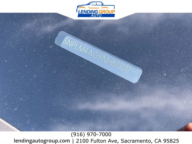 SEMINUEVOS HYUNDAI Elantra at Lending Group Auto in Sacramento