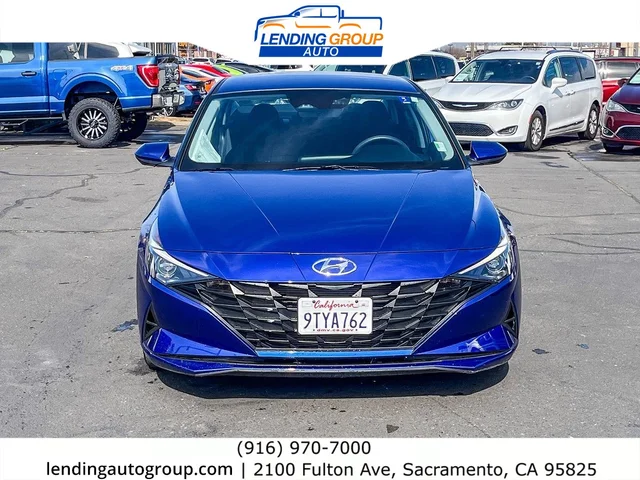 SEMINUEVOS HYUNDAI Elantra at Lending Group Auto in Sacramento
