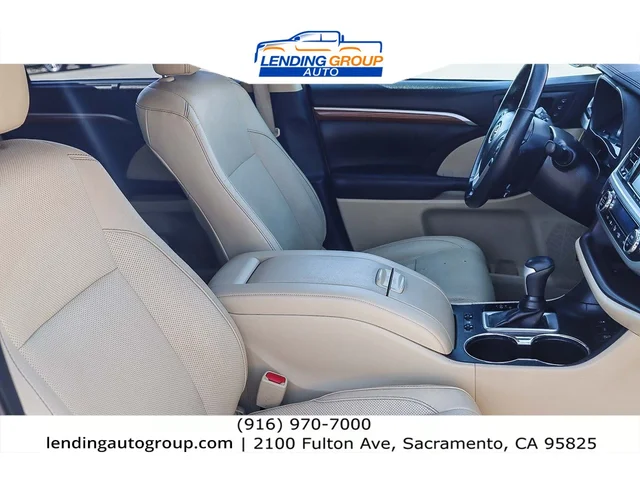 SEMINUEVOS TOYOTA Highlander at Lending Group Auto in Sacramento