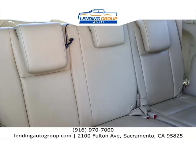 SEMINUEVOS TOYOTA Highlander at Lending Group Auto in Sacramento
