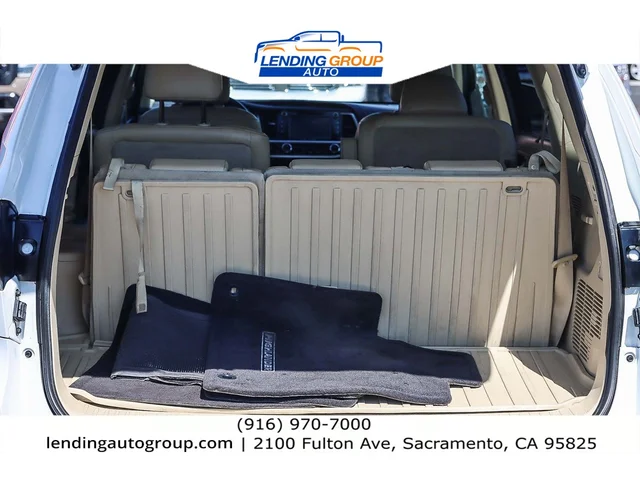 SEMINUEVOS TOYOTA Highlander at Lending Group Auto in Sacramento