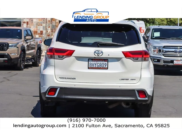 SEMINUEVOS TOYOTA Highlander at Lending Group Auto in Sacramento