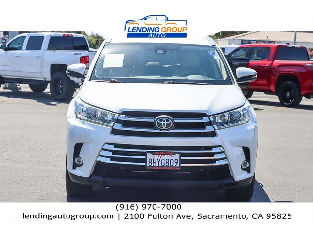 SEMINUEVOS TOYOTA Highlander at Lending Group Auto in Sacramento