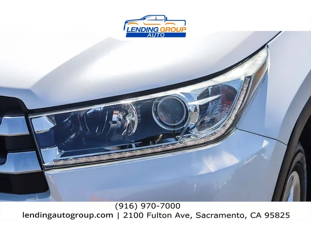 SEMINUEVOS TOYOTA Highlander at Lending Group Auto in Sacramento