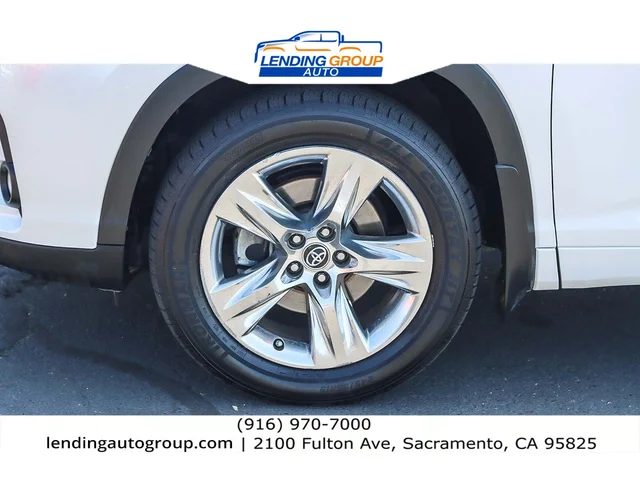 SEMINUEVOS TOYOTA Highlander at Lending Group Auto in Sacramento