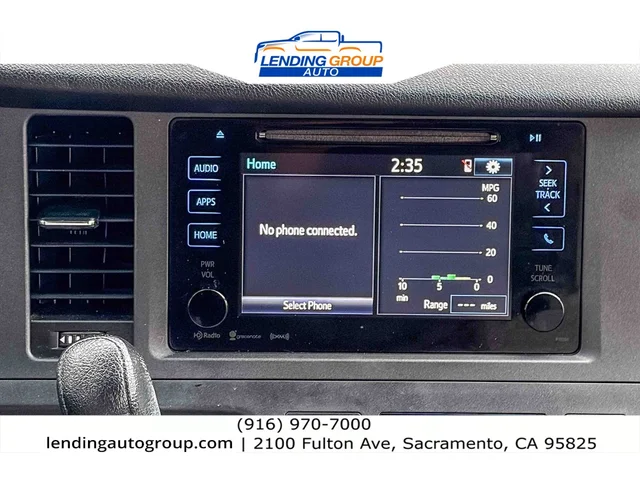 SEMINUEVOS TOYOTA Sienna at Lending Group Auto in Sacramento