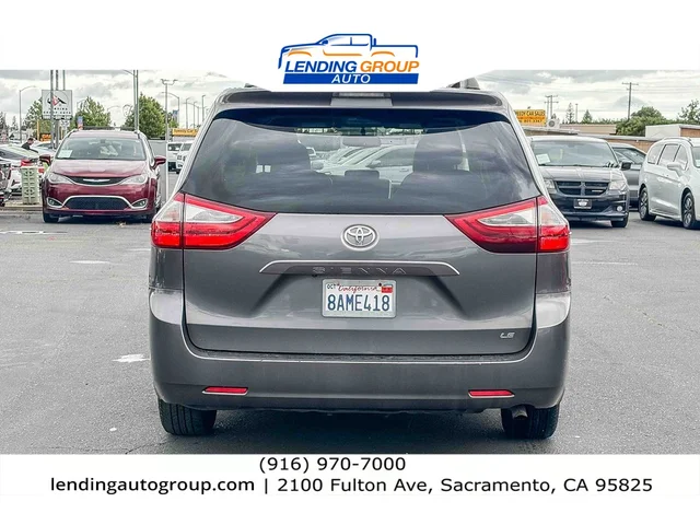 SEMINUEVOS TOYOTA Sienna at Lending Group Auto in Sacramento