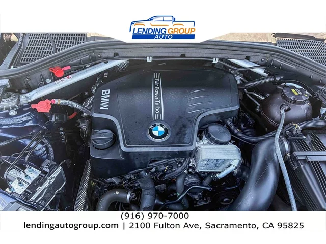 SEMINUEVOS BMW X4 at Lending Group Auto in Sacramento