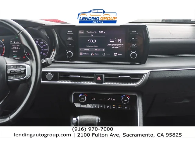SEMINUEVOS KIA K5 at Lending Group Auto in Sacramento