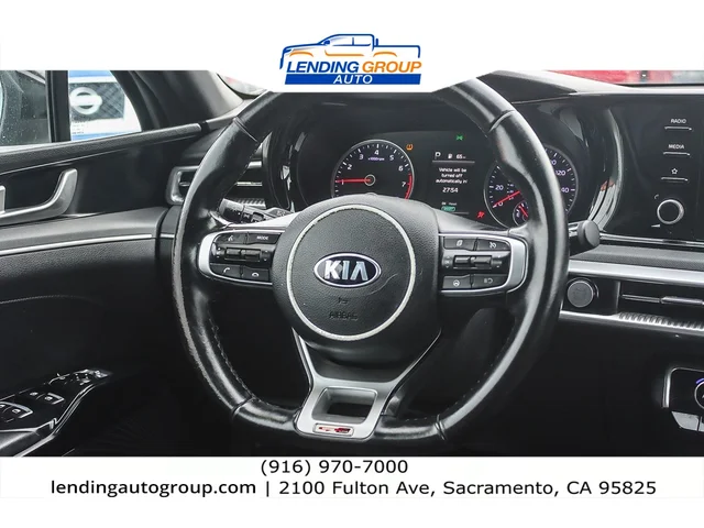 SEMINUEVOS KIA K5 at Lending Group Auto in Sacramento
