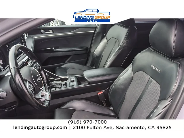 SEMINUEVOS KIA K5 at Lending Group Auto in Sacramento