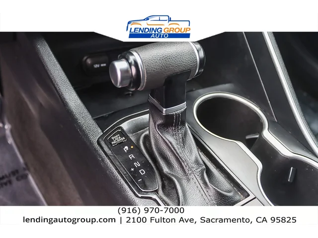 SEMINUEVOS KIA K5 at Lending Group Auto in Sacramento