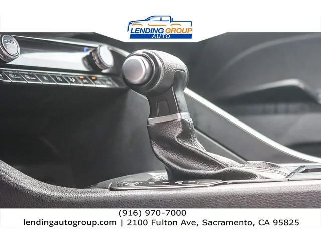 SEMINUEVOS KIA K5 at Lending Group Auto in Sacramento