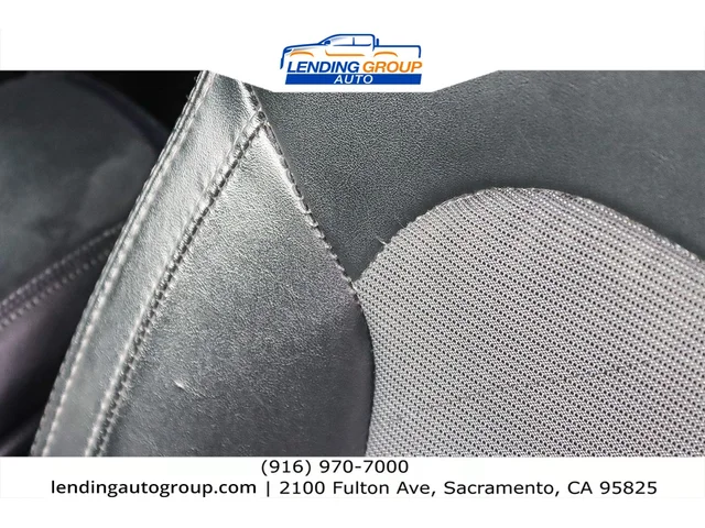 SEMINUEVOS KIA K5 at Lending Group Auto in Sacramento