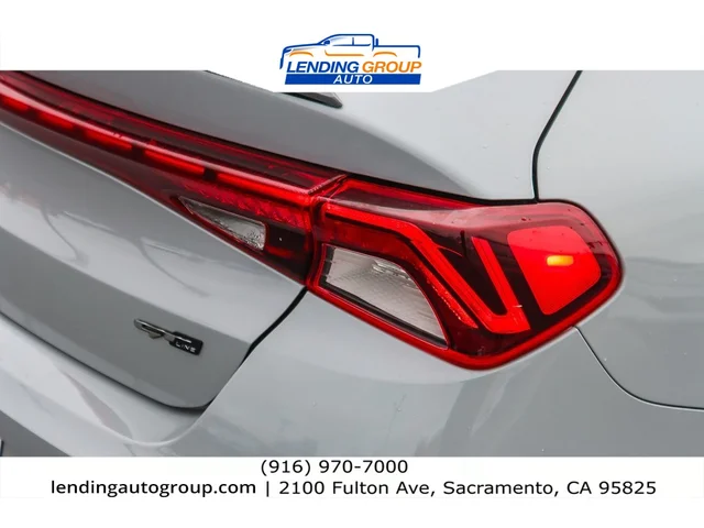 SEMINUEVOS KIA K5 at Lending Group Auto in Sacramento